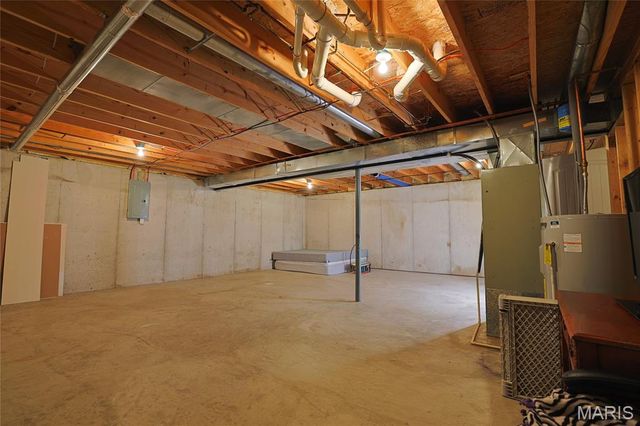 143 Trotters Creek Lane, Wright City, MO 63390