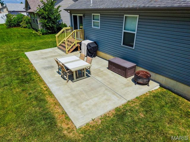 143 Trotters Creek Lane, Wright City, MO 63390