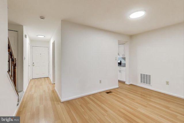 18 INDIAN HILLS CT, Rockville, MD 20855