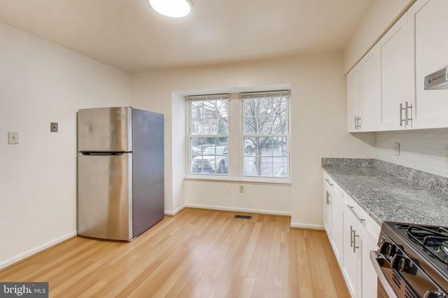 18 INDIAN HILLS CT, Rockville, MD 20855