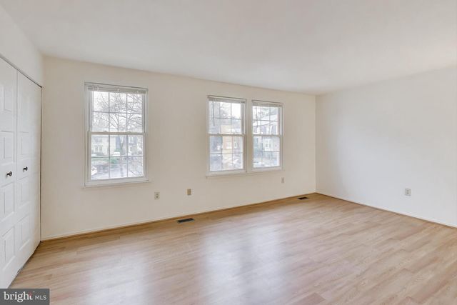 18 INDIAN HILLS CT, Rockville, MD 20855