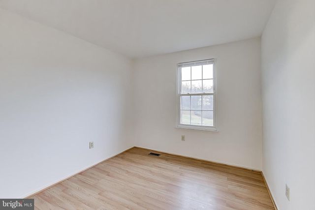 18 INDIAN HILLS CT, Rockville, MD 20855