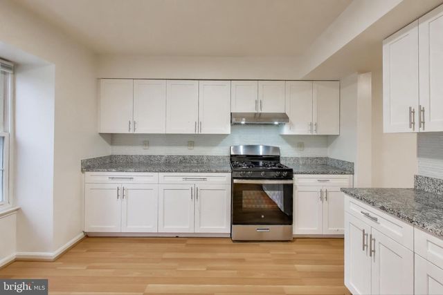 18 INDIAN HILLS CT, Rockville, MD 20855