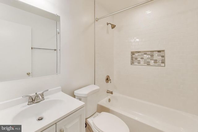 18 INDIAN HILLS CT, Rockville, MD 20855