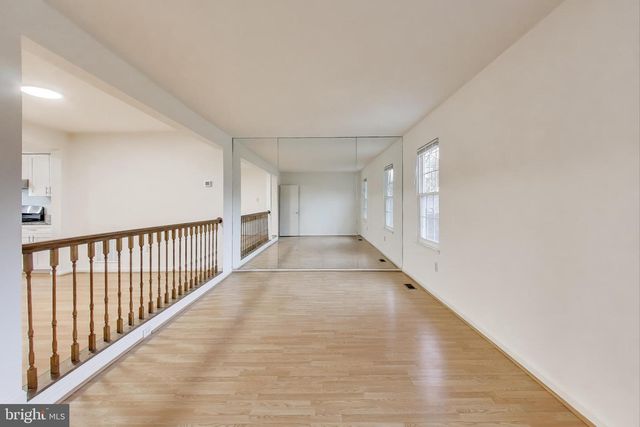 18 INDIAN HILLS CT, Rockville, MD 20855