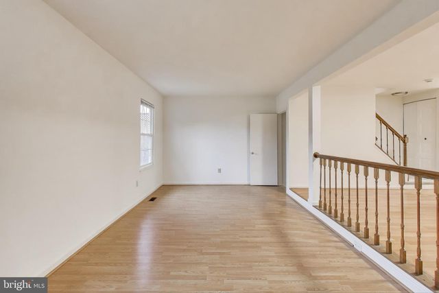 18 INDIAN HILLS CT, Rockville, MD 20855