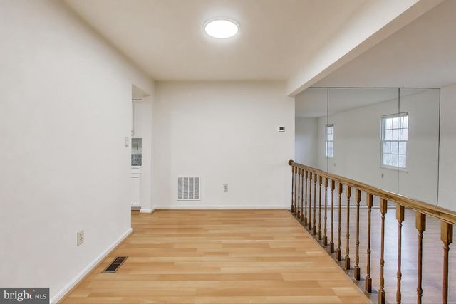 18 INDIAN HILLS CT, Rockville, MD 20855