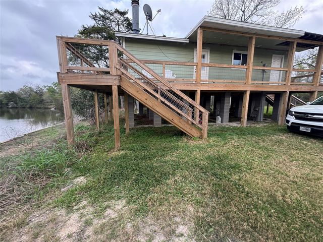 615 Shady Oaks Harbor, Alvin, TX 77511