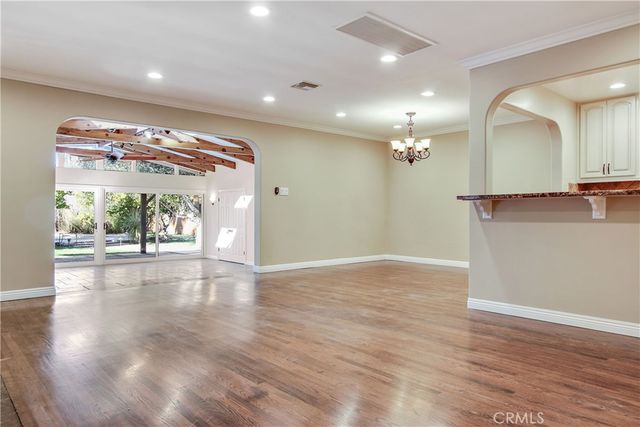 5923 Jumilla Avenue, Woodland Hills, CA 91367