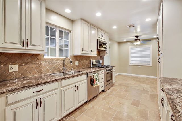 5923 Jumilla Avenue, Woodland Hills, CA 91367