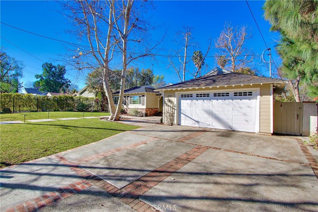 5923 Jumilla Avenue, Woodland Hills, CA 91367