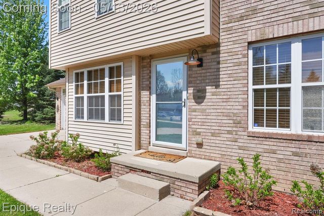 2653 Konrad Court, Auburn Hills, MI 48326