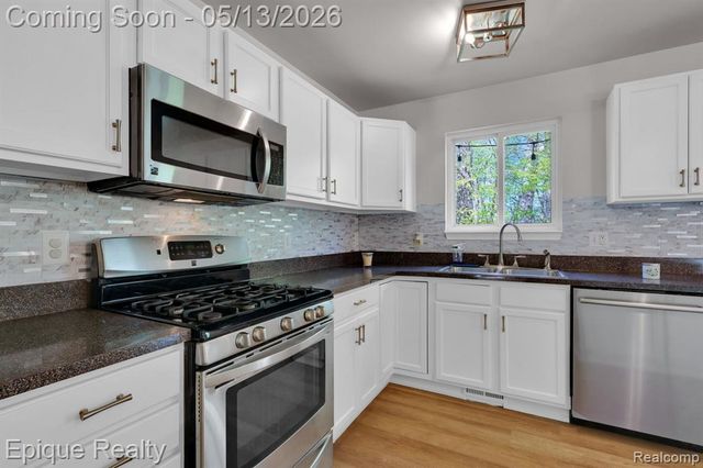 2653 Konrad Court, Auburn Hills, MI 48326