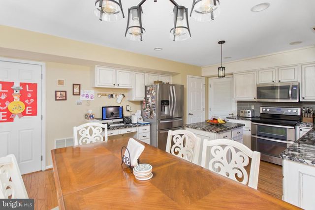 25 SPRINGCRESS DR, Delran, NJ 08075