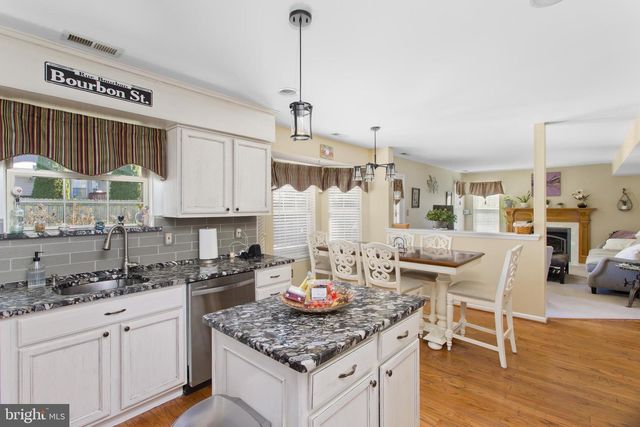 25 SPRINGCRESS DR, Delran, NJ 08075