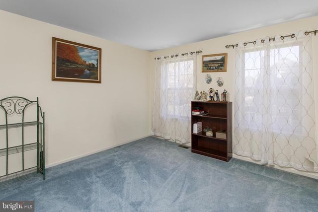 25 SPRINGCRESS DR, Delran, NJ 08075