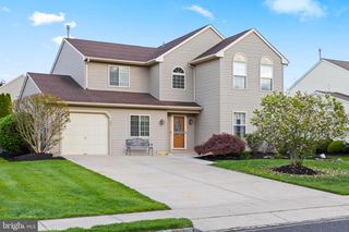 25 SPRINGCRESS DR, Delran, NJ 08075