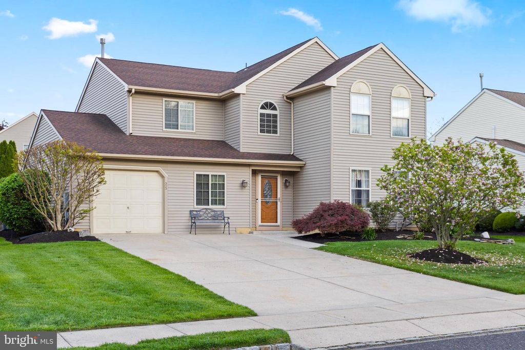 25 SPRINGCRESS DR, Delran, NJ 08075