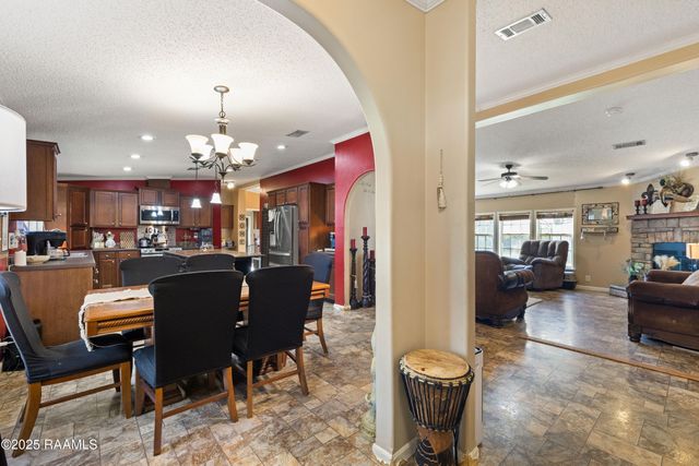 7713 Fred Romero Road, New Iberia, LA 70560