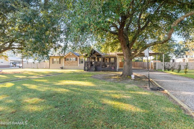 7713 Fred Romero Road, New Iberia, LA 70560