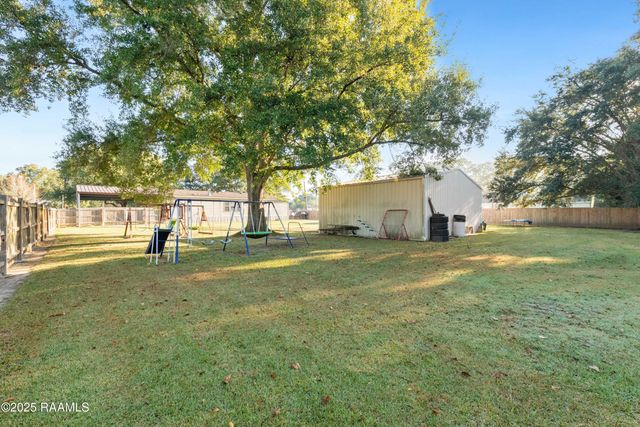 7713 Fred Romero Road, New Iberia, LA 70560