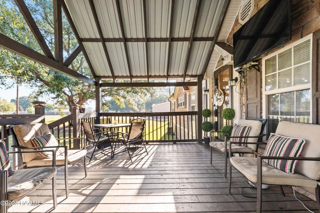 7713 Fred Romero Road, New Iberia, LA 70560