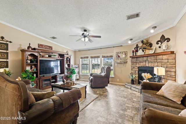 7713 Fred Romero Road, New Iberia, LA 70560