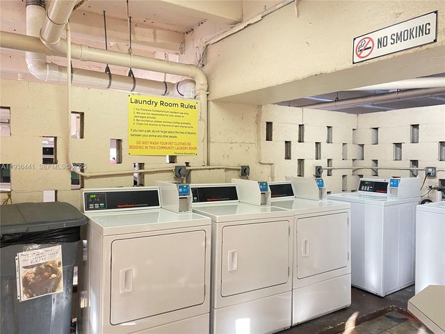 17051 NE 35th Ave 208, North Miami Beach, FL 33160