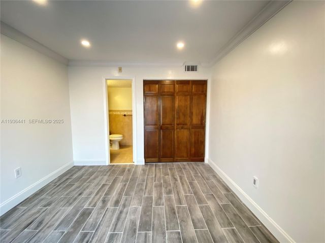 17051 NE 35th Ave 208, North Miami Beach, FL 33160