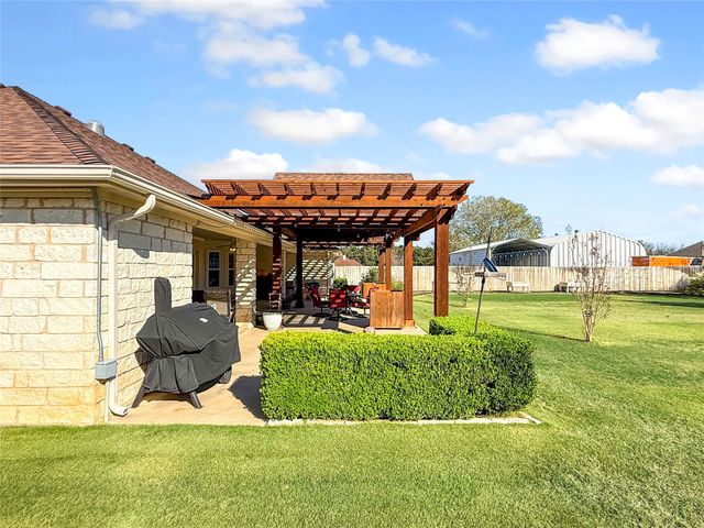 617 Parker Lane, Granbury, TX 76048