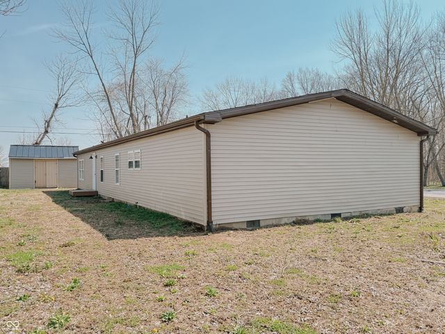 747 Patterson Road, Columbus, IN 47203