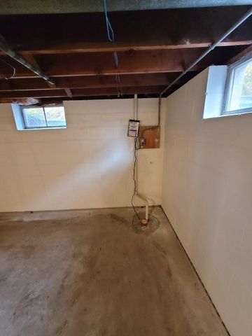 10 Logan Avenue E, West Saint Paul, MN 55118