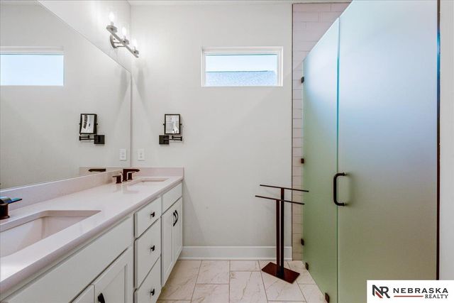 12352 Horizon St., Papillion, NE 68046