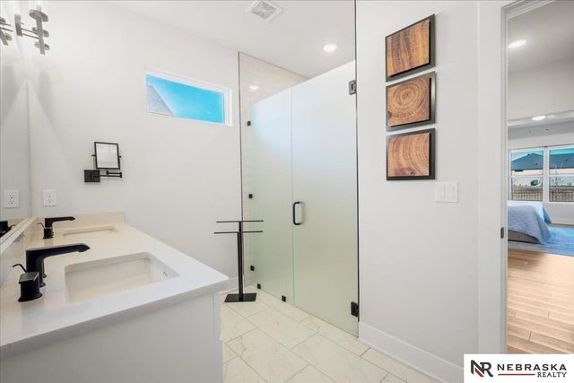 12352 Horizon St., Papillion, NE 68046