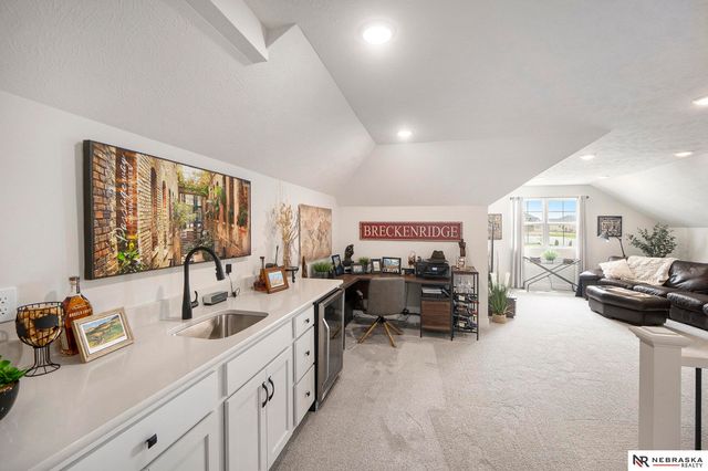 12352 Horizon St., Papillion, NE 68046