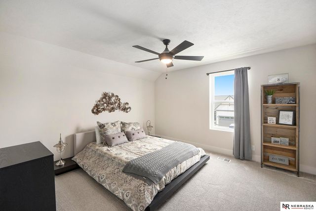 12352 Horizon St., Papillion, NE 68046