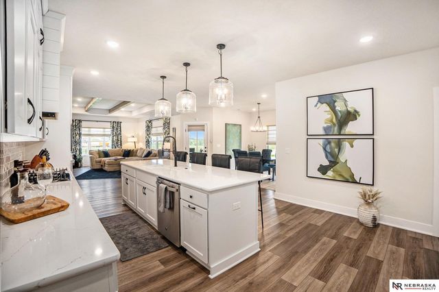 12352 Horizon St., Papillion, NE 68046