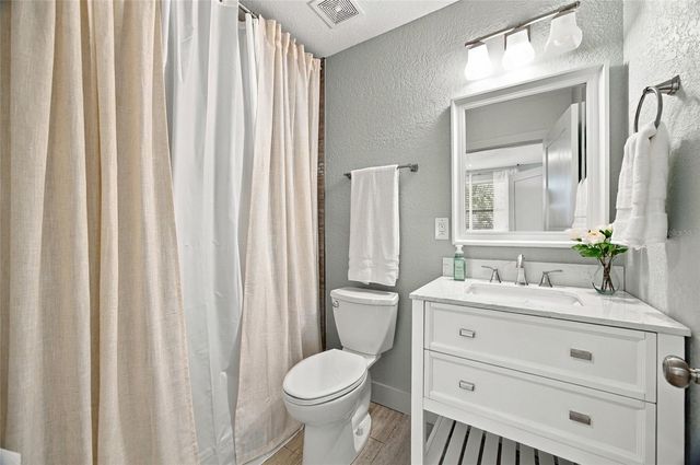 3022 1ST STREET N, St Petersburg, FL 33704