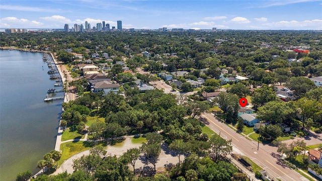 3022 1ST STREET N, St Petersburg, FL 33704
