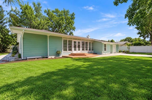 3022 1ST STREET N, St Petersburg, FL 33704