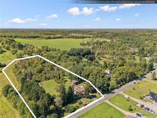 9694 Versailles Road, Evans, NY 14006