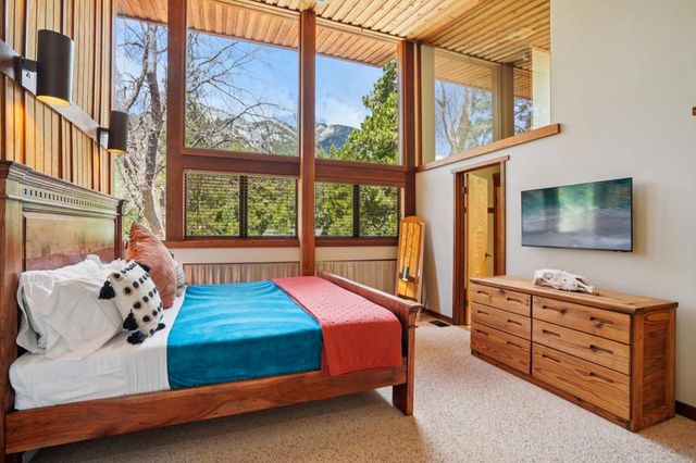 55491 Howland, Idyllwild, CA 92549