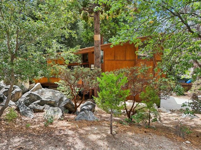 55491 Howland, Idyllwild, CA 92549