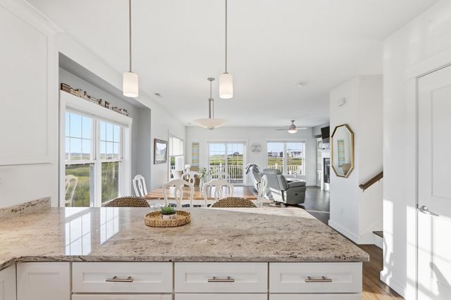 233 Beach Rd B1, Salisbury, MA 01952