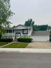 15726 Avalon Avenue, South Holland, IL 60473