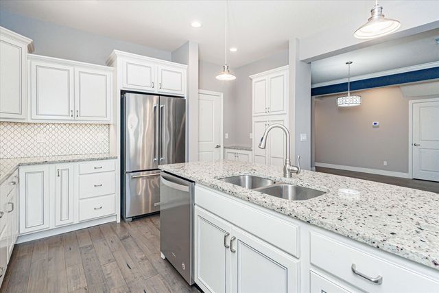 1715 LINKSIDE DR, Columbia, MO 65201