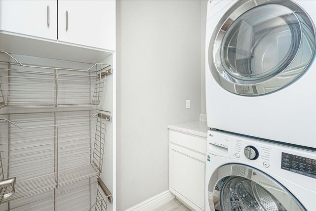 1715 LINKSIDE DR, Columbia, MO 65201