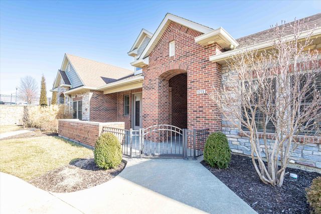 1715 LINKSIDE DR, Columbia, MO 65201