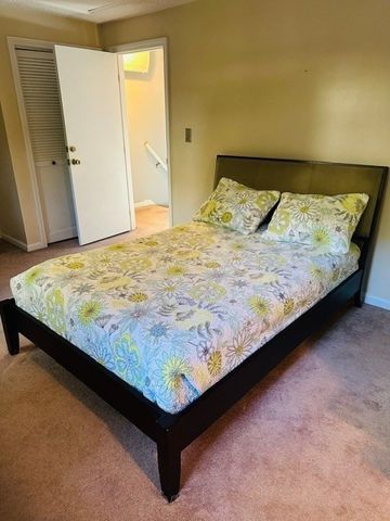 27 Megansett Dr 27, Plymouth, MA 02360