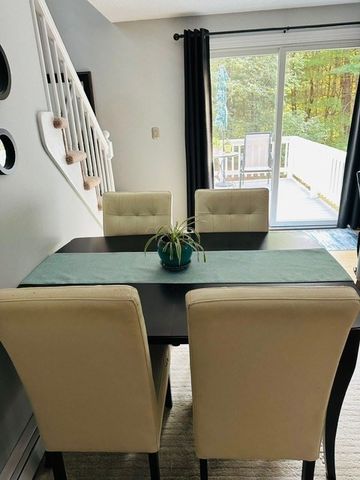 27 Megansett Dr 27, Plymouth, MA 02360